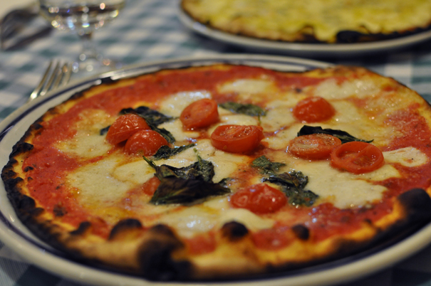Pizzeria_IVO_Rome__2_.JPG